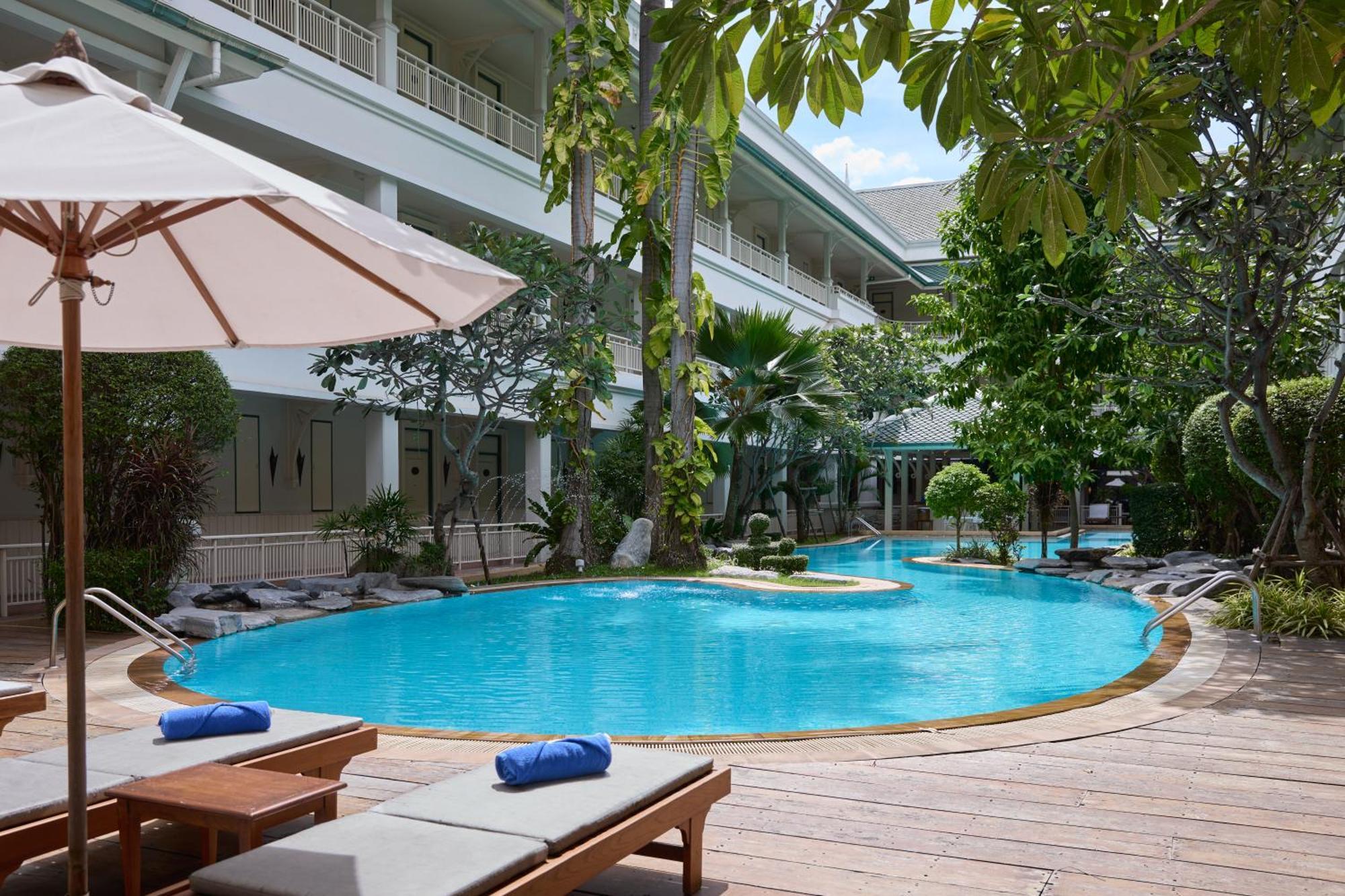 Kalanan Riverside Resort Nonthaburi Esterno foto