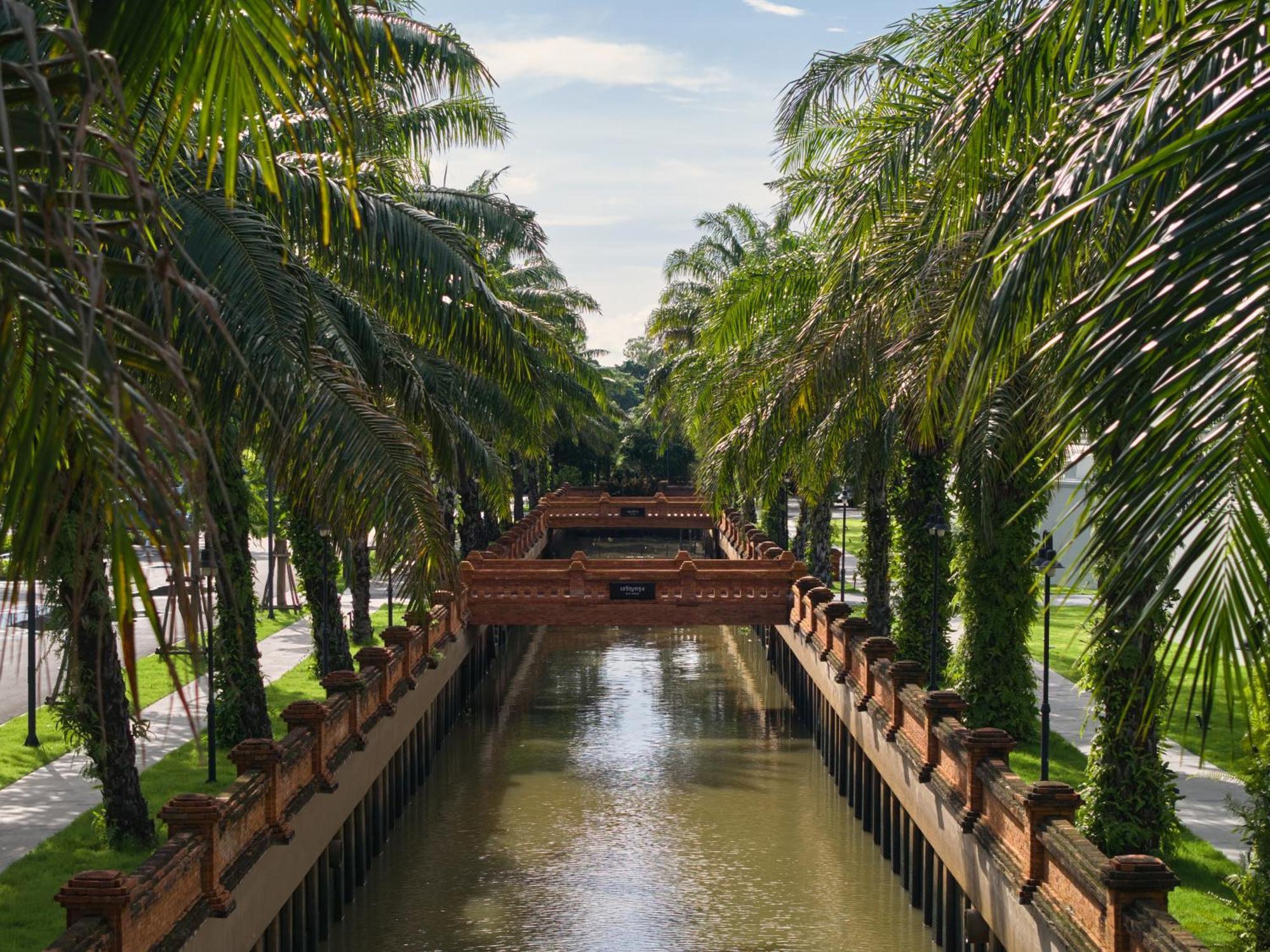 Kalanan Riverside Resort Nonthaburi Esterno foto