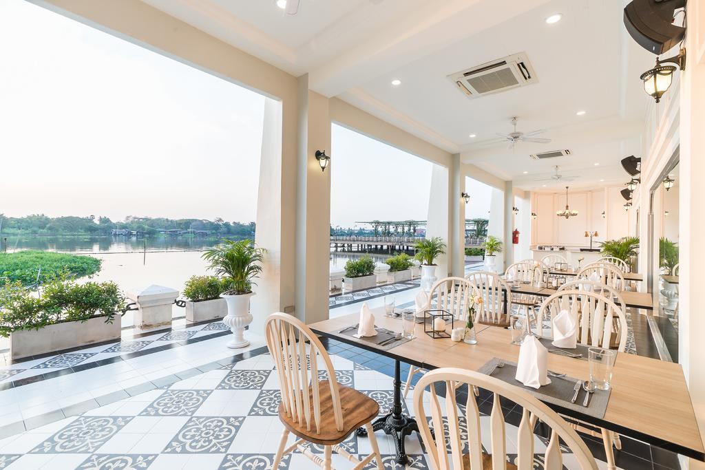 Kalanan Riverside Resort Nonthaburi Esterno foto