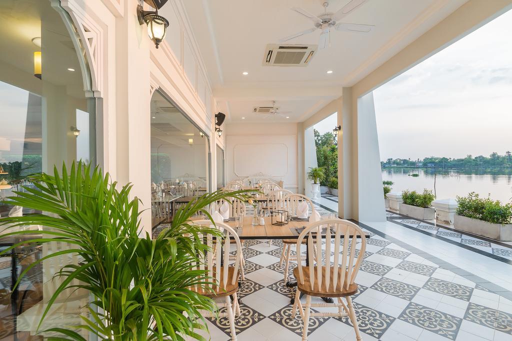 Kalanan Riverside Resort Nonthaburi Esterno foto